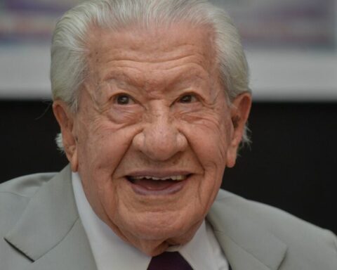 The Government of Mexico regrets the death of Ignacio López Tarso