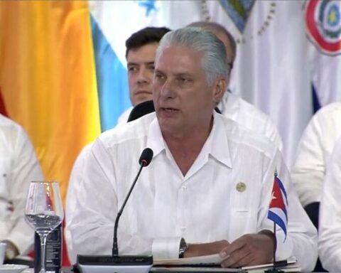 The Governor of Puerto Rico invites Díaz-Canel to "free the people" communism cuban