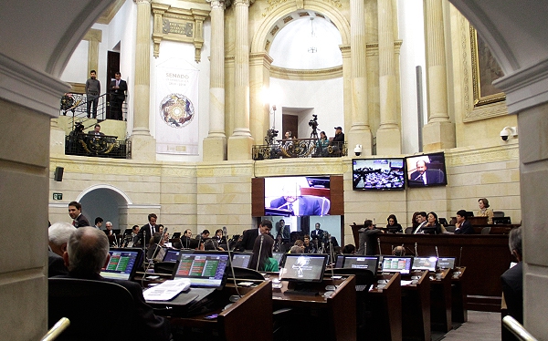 The Senate pronounces itself after allegations of abuse against an official of the Canal Congreso