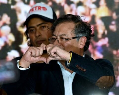 The luxuries of Petro's son, accused of receiving money from a "narco"