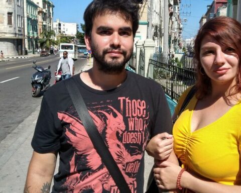 The nightmare of a Cuban-Russian couple, persecuted in both countries for their rejection of the war in Ukraine