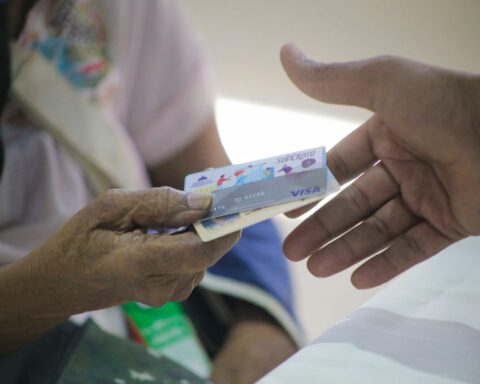 The replacement of the Supérate card from magnetic stripe to electronic chip begins on Monday