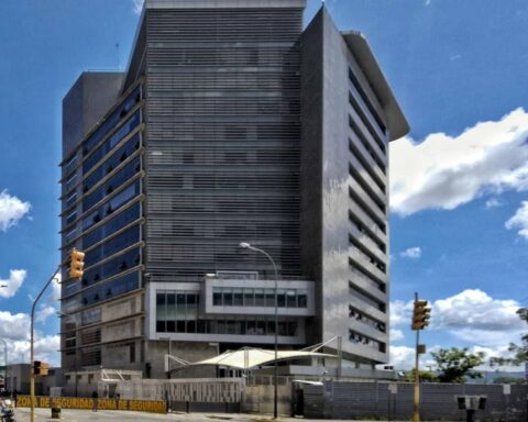 The three legged conspiracy