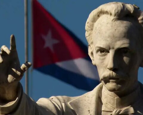 José Martí; Cuba, Castro