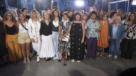 They inaugurated the sample "Argentine Women" on public TV