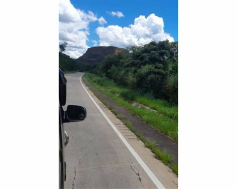 They report road blockades in Chochís and Yapacaní
