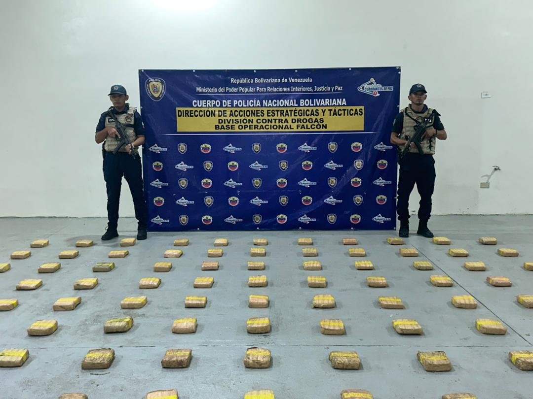 They seized 458 panelas of marijuana on the coast of Falcón