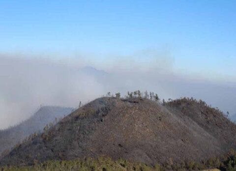 Tres naves FARD sofocaron fuego en Valle Nuevo