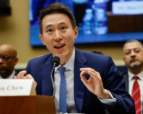 TikTok: 6 outstanding phrases from the harsh interrogation of the CEO of the social network in the US Congress.