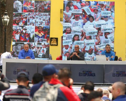 Venezuela will not sign agreements until sanctions are lifted