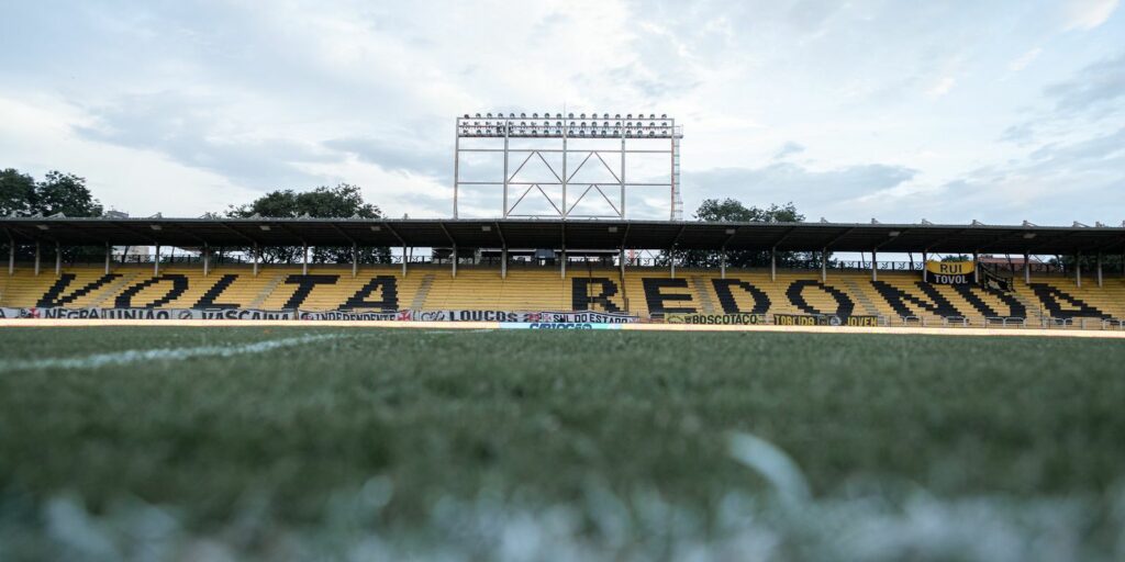 Volta Redonda receives Fluminense in the opening of the Cariocão semifinals