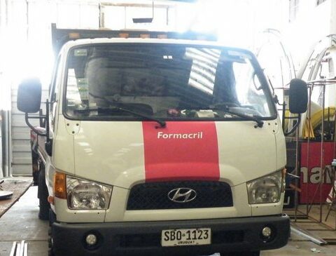 Weekly auction billboard: vehicles, commercial premises and houses