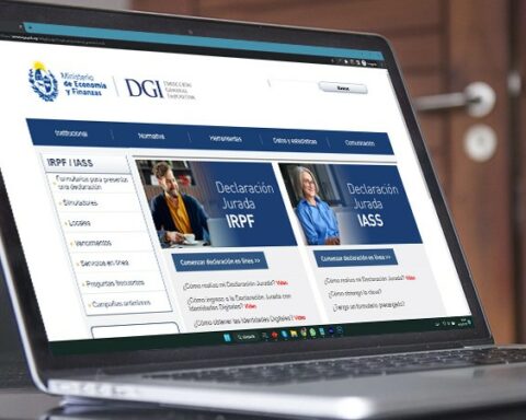 When and how are the reductions applied to personal income tax, IASS and IRAE, after the announcement of Lacalle Pou