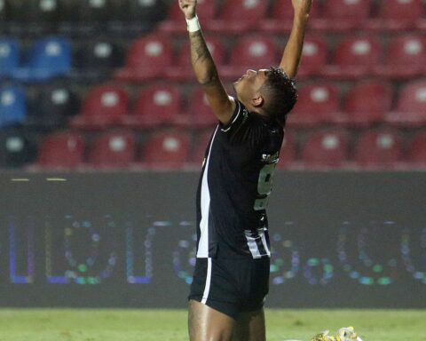 With Tiquinho's show, Botafogo makes 7 to 1 to continue in the Copa do Brasil