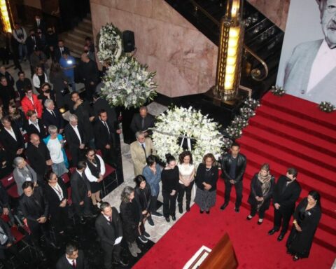 With a double tribute, the actor Ignacio López Tarso is fired