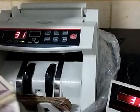 With the rise in prices and the devaluation of the peso, bill counting machines arrive in Cuba