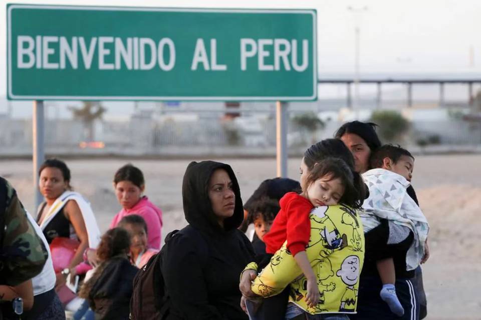 Peru and Chile evaluate opening a humanitarian corridor in the face of the migration crisis