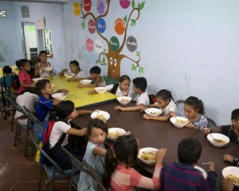 450,000 Venezuelan children receive food from the UN agency