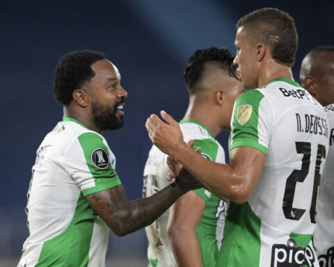 Atlético Nacional wins again and leads the Olimpia group