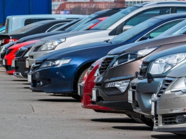 Automotive park reports drop in new registrations at the end of March
