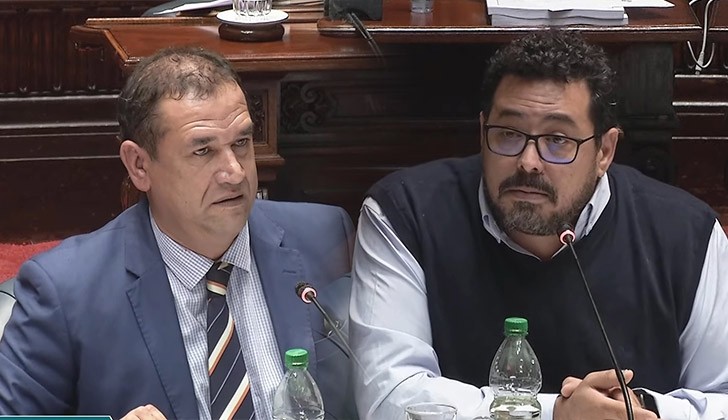 Da Silva orders 'Pacha' Sánchez to silence in a tense meeting in the Senate for the pension reform