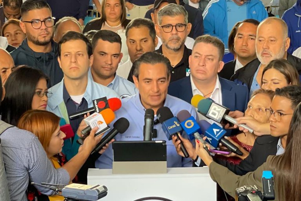 Fuerza Vecinal rules out running a candidate for primaries, although it does not rule out consensus