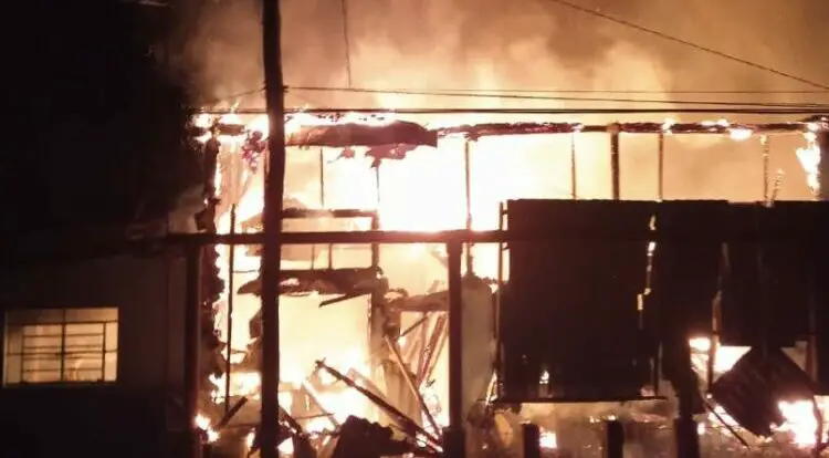 incendio, Batabanó, Cuba, hogar