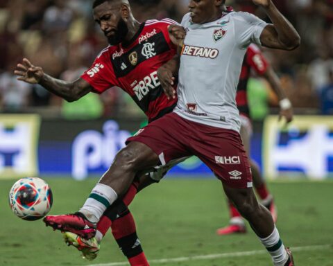 Flamengo and Fluminense begin to decide the Carioca Championship