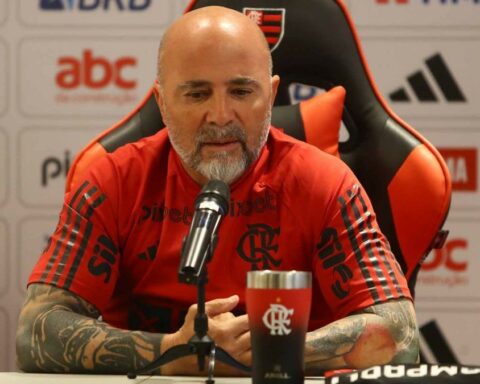 Flamengo presents Sampaoli as its new coach