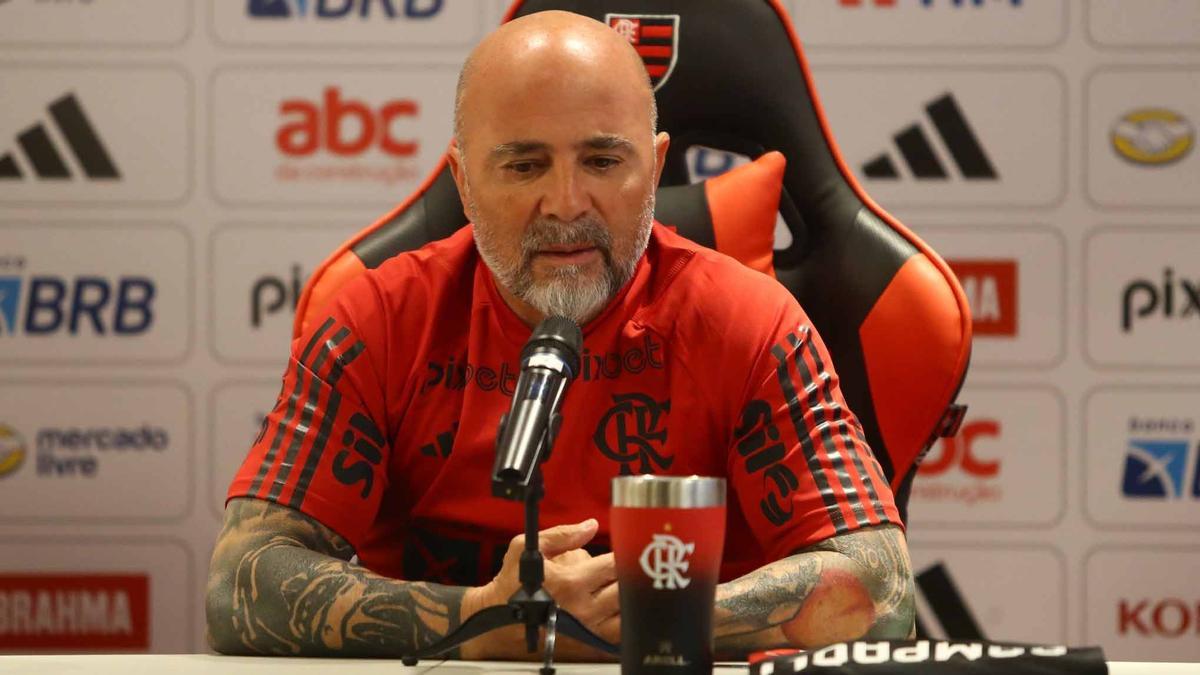 Flamengo presents Sampaoli as its new coach