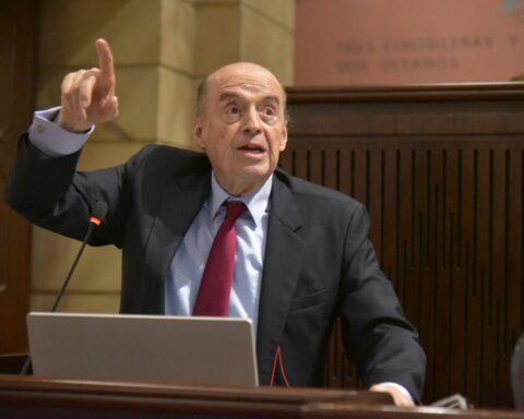 Foreign Minister Leyva defended diplomatic appointments in the debate on the motion of no confidence