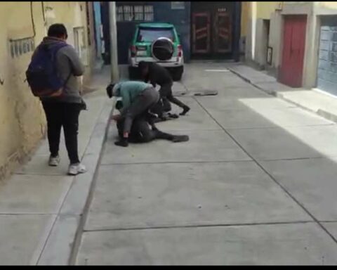 Government delegation will investigate beatings against four students with different abilities in a school in La Paz