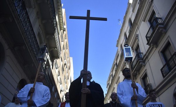 Holy Week: schedules and celebrations of the Church in Montevideo and Maldonado