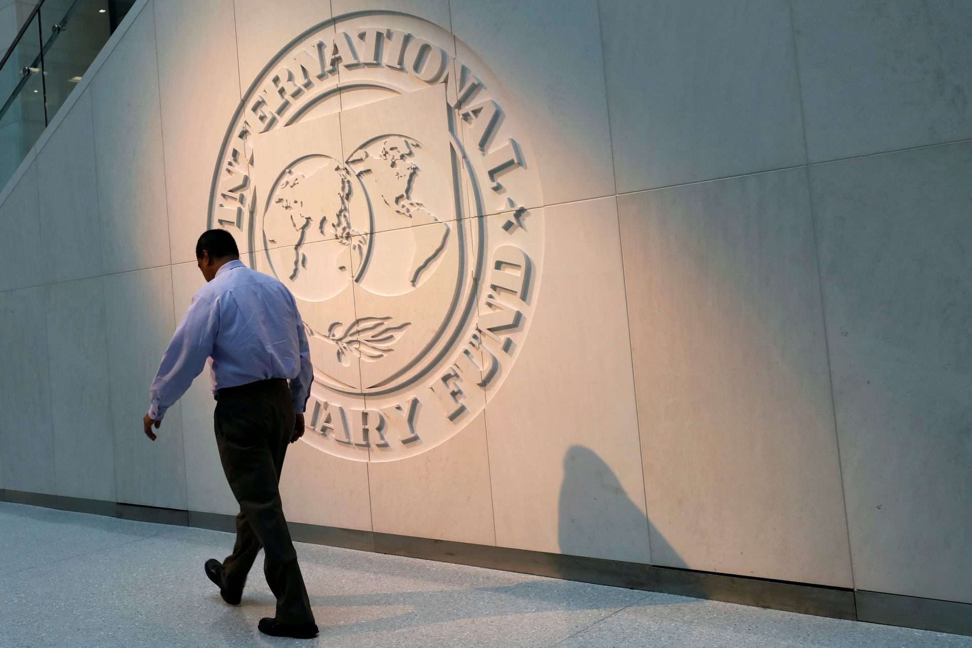 IMF report warns of risks to international financial stability