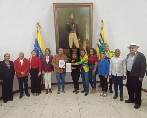 In Bolívar deputies unanimously approved the defense of the Essequibo