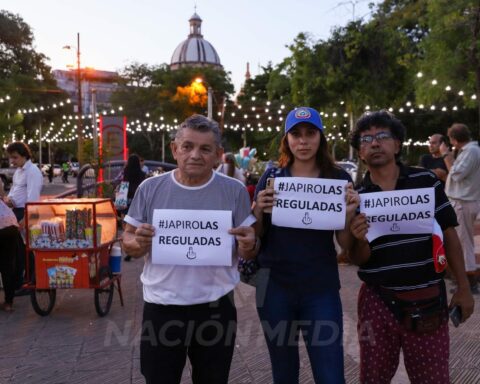 #JapiroLasReguladas: citizens protest for better public transport