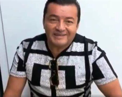 Johnny from Miami: "I found out that those councilors always, idle, talk about the fact that I am enjoying myself on a yacht.  they peeled him"