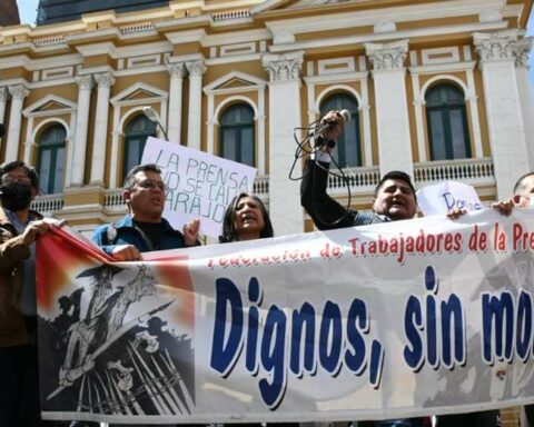 Journalists ask to annul article 281 of Bill 305 and the Government puts it in 'we will see'