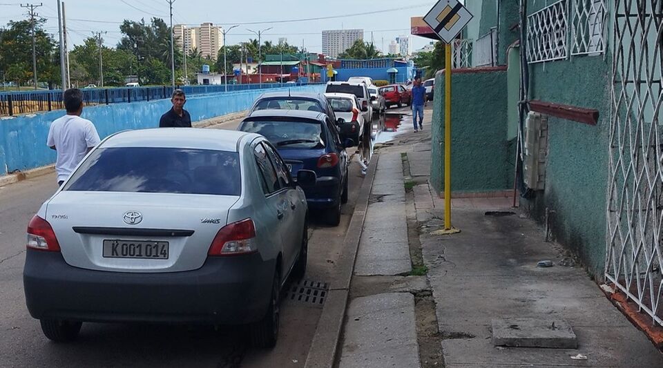 K, the letter on Cuban license plates that opens the doors of gas stations