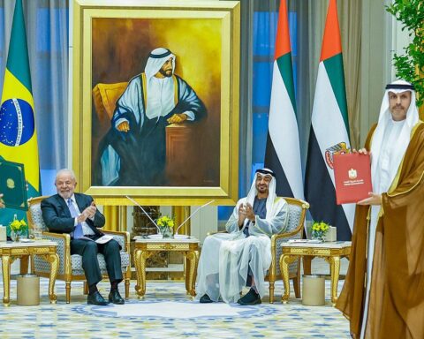 Lula signs agreements with the United Arab Emirates