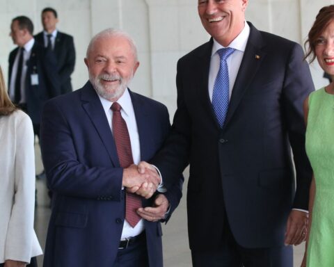 Lula wants to expand relations with Romania in agriculture and defense