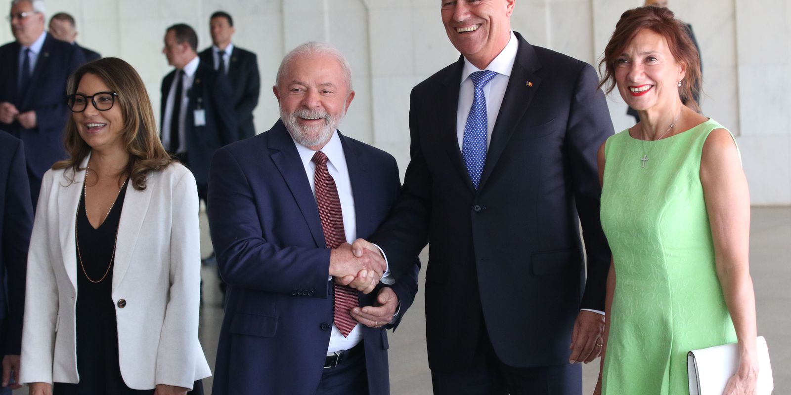 Lula wants to expand relations with Romania in agriculture and defense