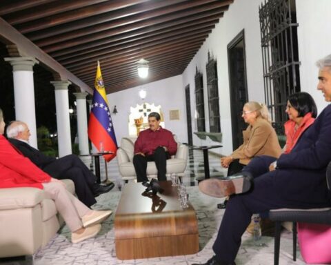 Maduro and Ernesto Samper outline regional integration agenda