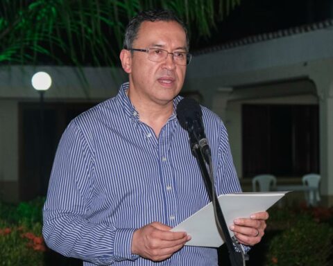 Miners from Bajo Cauca delivered a package of proposals to Petro