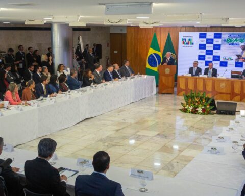 New development plan will have six axes, announces Lula