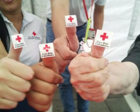 Not even the Red Cross was saved from layoffs: they will cut 1,500 jobs