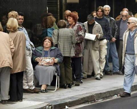 OECD countries support pension and labor reforms, says the Government