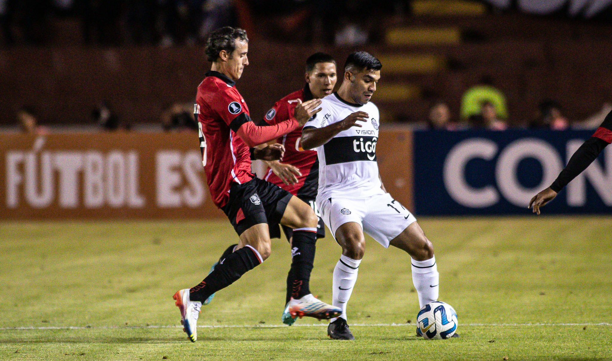 Olimpia debuts in the Libertadores with a draw in Peru