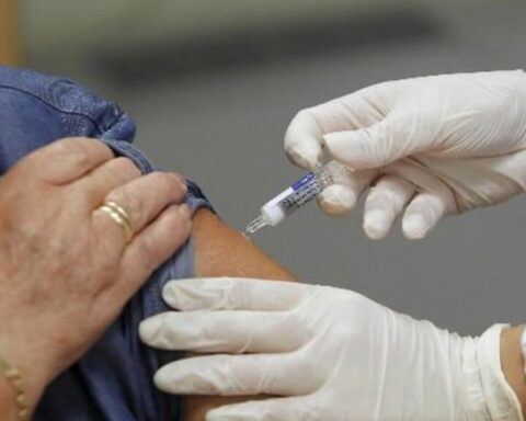 On Tuesday, April 18, the flu vaccination plan begins