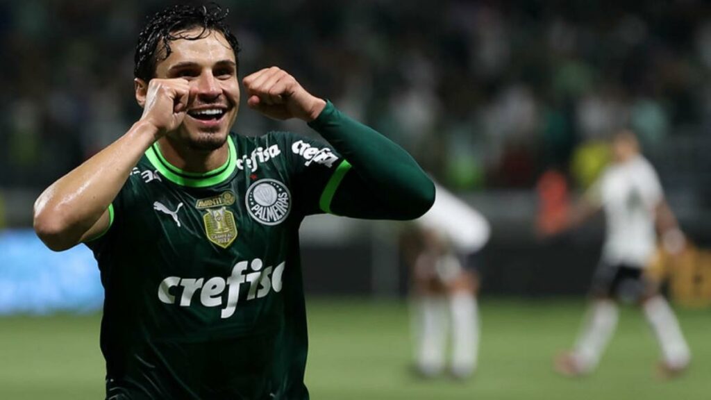 Palmeiras reigns in the derby